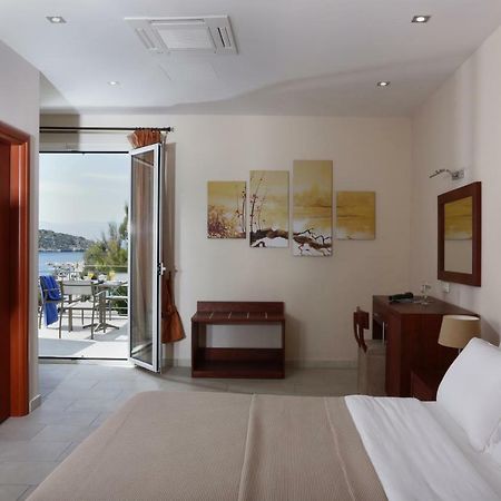 Hotel Aktaion Toló Kültér fotó