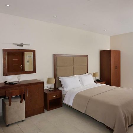 Hotel Aktaion Toló Kültér fotó