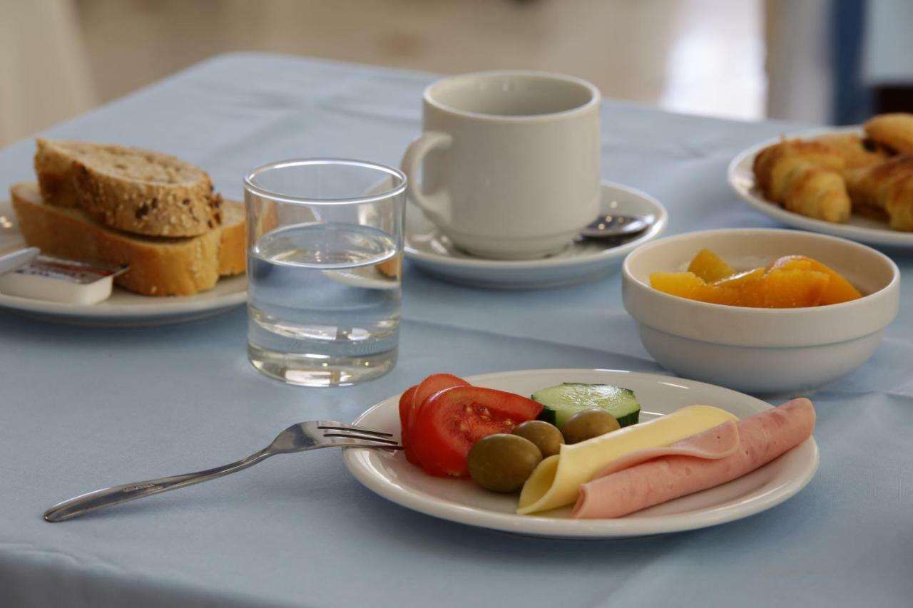 Hotel Aktaion Toló Kültér fotó