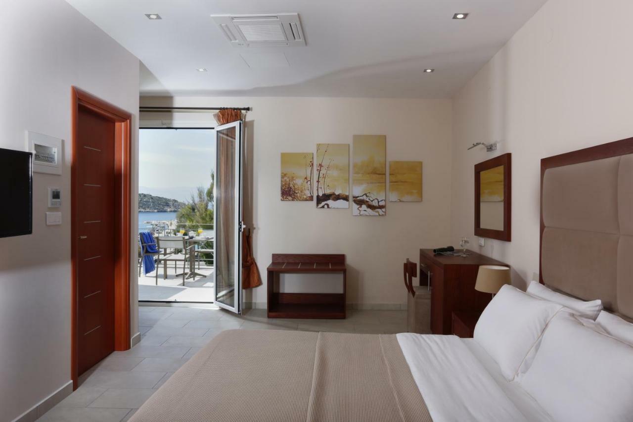 Hotel Aktaion Toló Kültér fotó