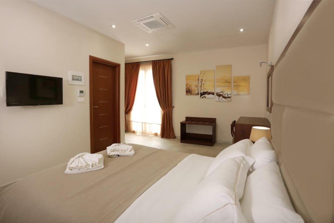 Hotel Aktaion Toló Kültér fotó